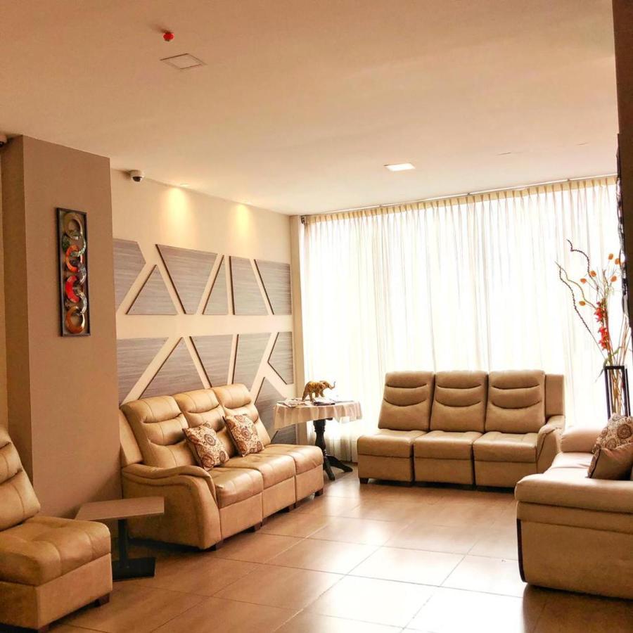 Hm Hotel Expo Inn Богота Екстериор снимка