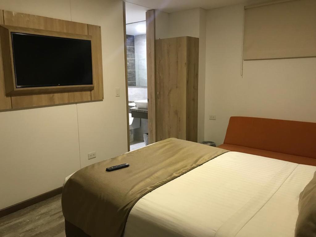 Hm Hotel Expo Inn Богота Екстериор снимка