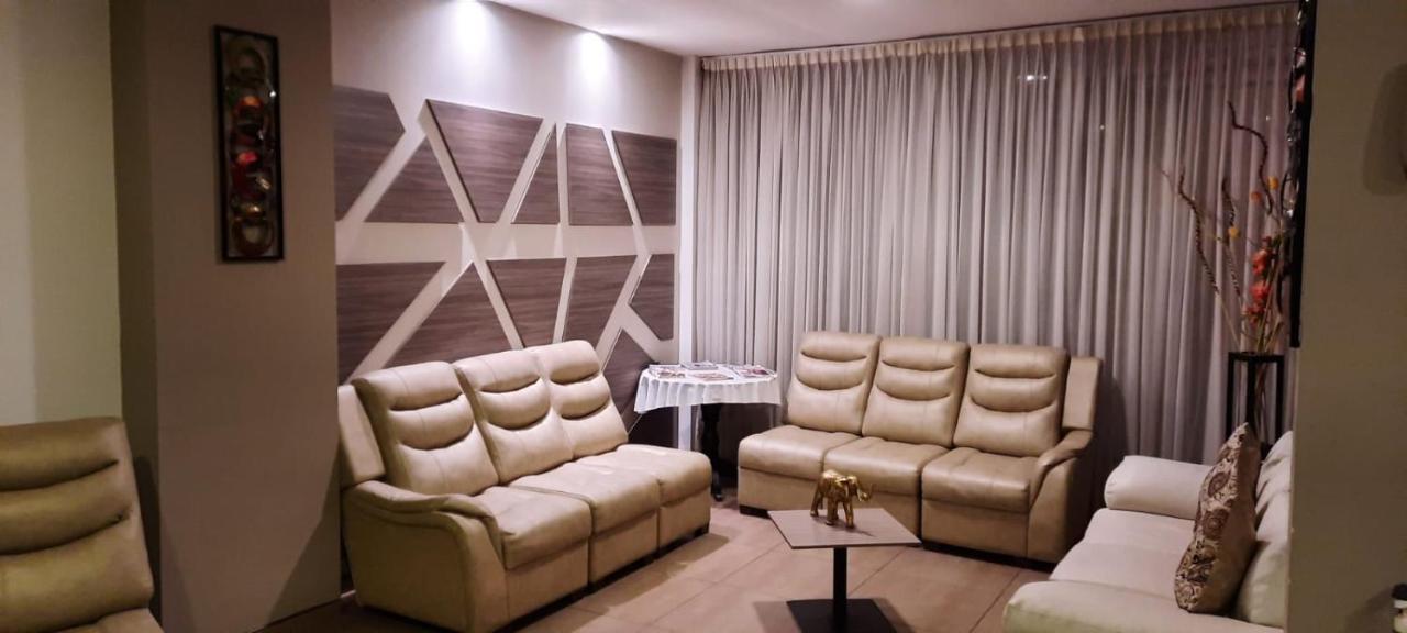 Hm Hotel Expo Inn Богота Екстериор снимка