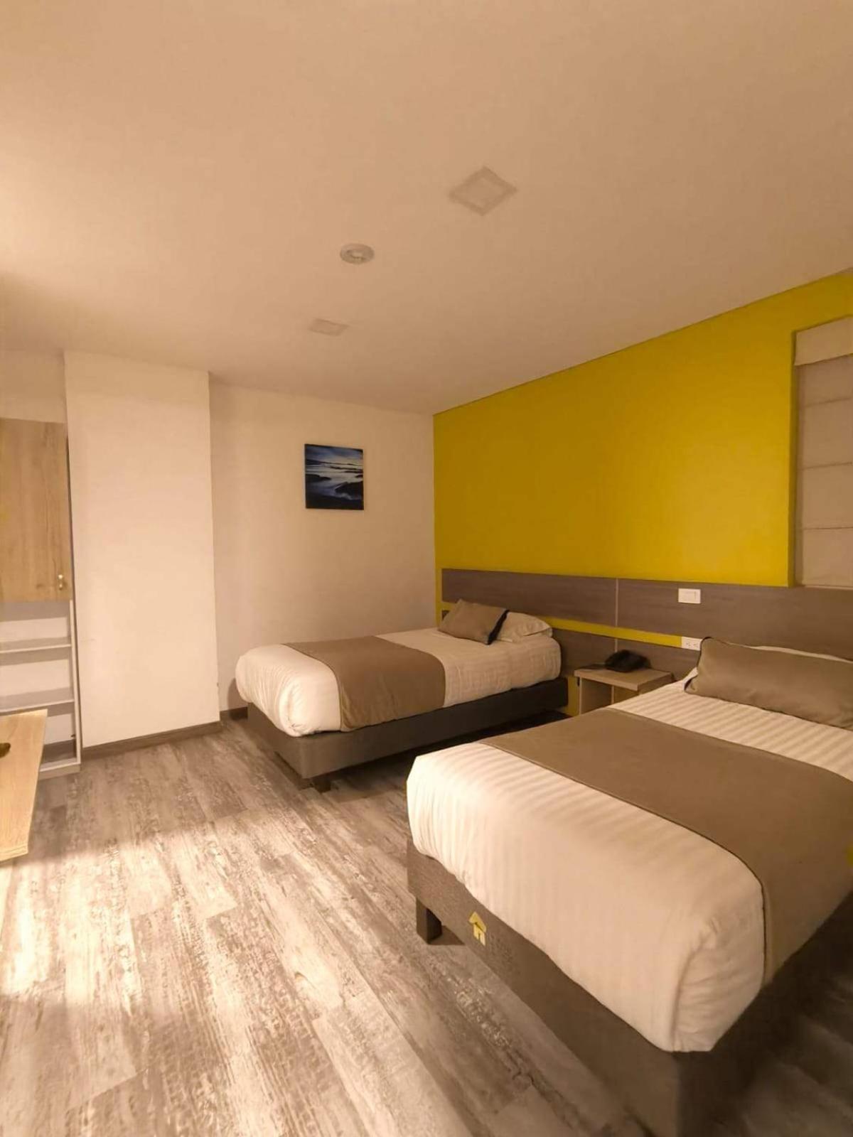 Hm Hotel Expo Inn Богота Екстериор снимка
